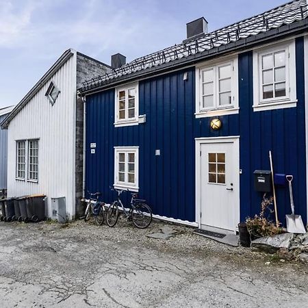 Tidligere Stall Omgjort Til Koselig Hjem I Sentrum Tromso Exterior photo