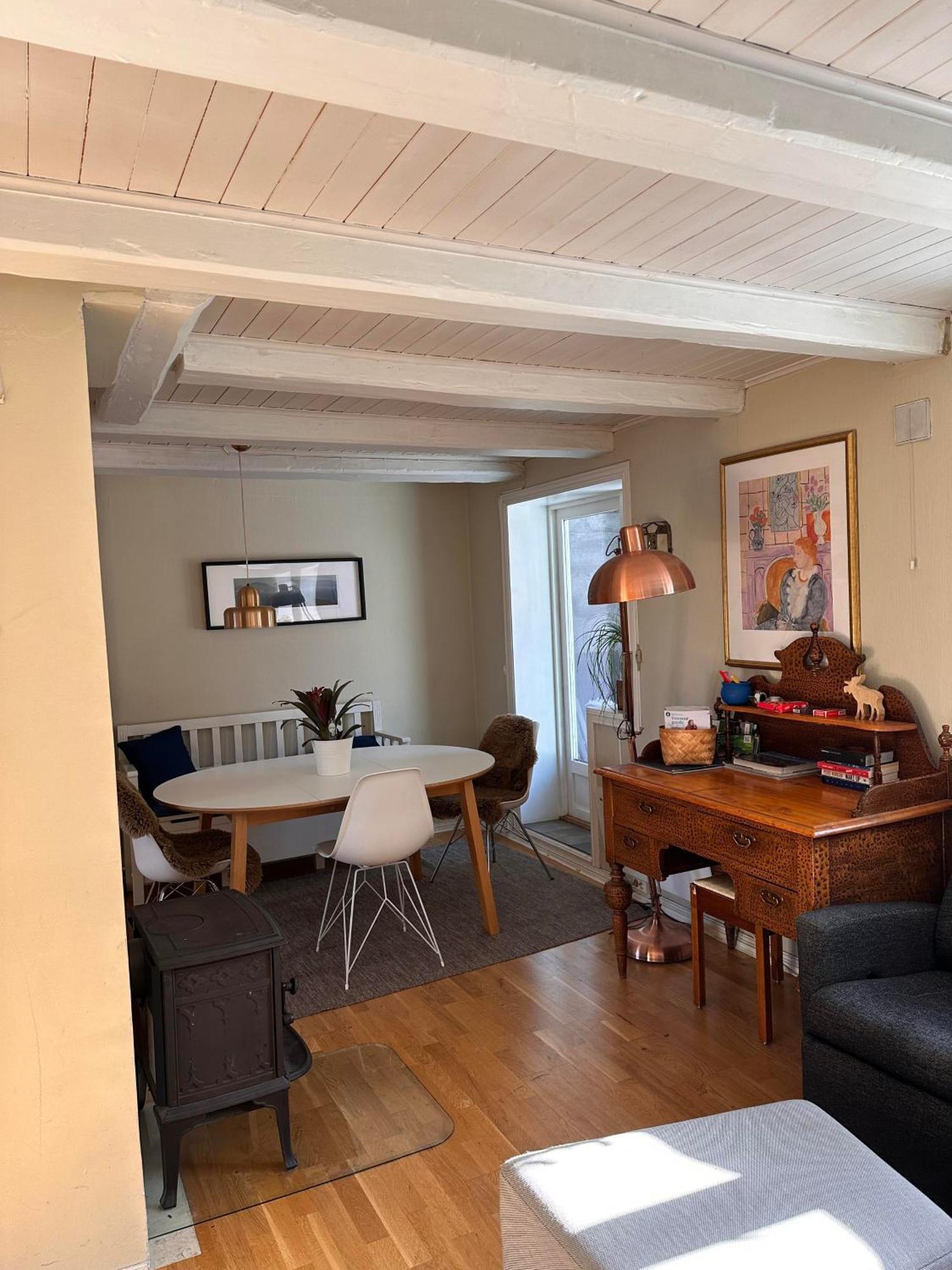 Tidligere Stall Omgjort Til Koselig Hjem I Sentrum Tromso Exterior photo
